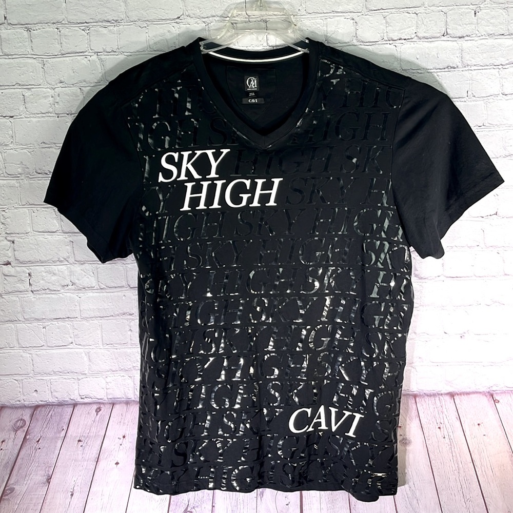 Cavi Men's Black Short Sleeve and V-neck Graph Tee. Size: 2XL